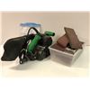 Image 3 : Hitachi SB 8V2 3in belt sander w/ box of replacement belts