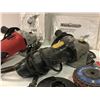 Image 3 : Mastercraft 4 1/2in angle grinder & Skil 4 1/2in angle grinder w/ extra grinding discs