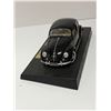 Image 2 : 1951 Volks Wagon die-cast metal classic car 1/18th scale