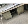 Image 3 : Table from sci-fi movie