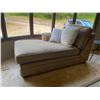 Image 2 : Chaise Lounge Chair