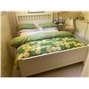 Image 1 : Double Bed (Mattress, Bed frame, Headboard, Bedding))