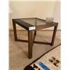 Image 3 : Side Table & Ash Tray