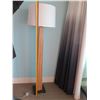 Image 9 : Renaissance Floor Lamp GR-LT-2 w/ Square Wooden Pole & White Drum Shade 18"D x 68"H