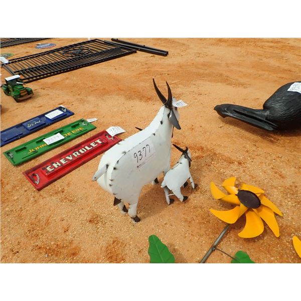 METAL GOAT FAMILY  (C6)