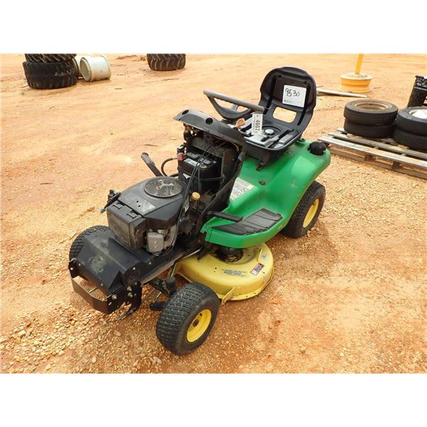 JOHN DEERE  Lawn Mower
