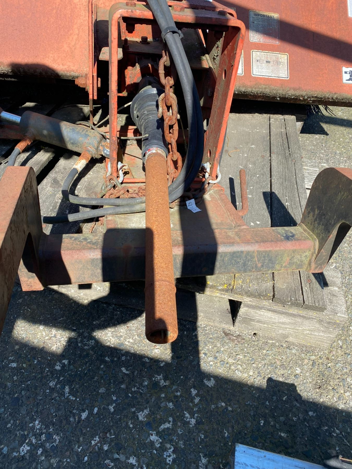 KUBOTA L2062B 60" SWEEPER TOW BEHIND TRACTOR ATTACHMENT