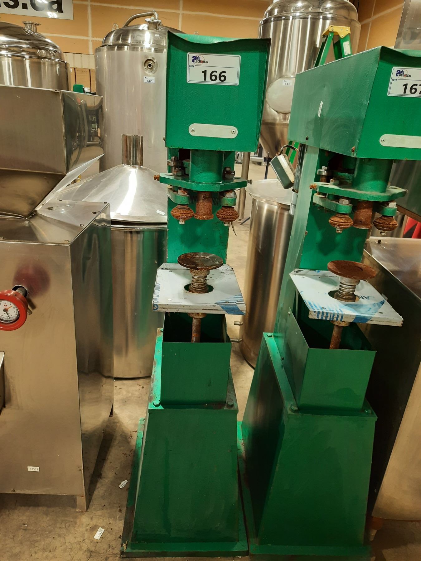 Adjustable Capping GREEN COMMERCIAL ELECTRIC ADJUSTABLE CAN CAPPING SYSTEM