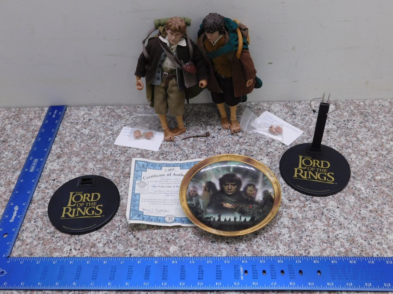 LOTR Lord of the Rings Sideshow Figures Pair Frodo & Sam