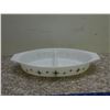 Image 2 : Vintage Pyrex Oval Divided Casserole Dish Starburst Compass