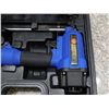 Image 5 : Campbell Hausfeld Air Tools 2 1/2" Finishing Nail Gun and 2" 1 In 2 Nailer / Stapler With Case