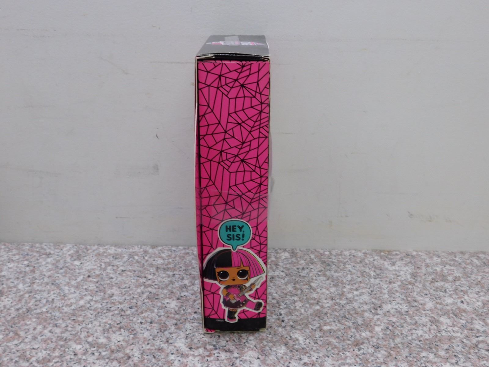 LOL Surprise OMG ReMix Rock Metal Chick & Electric Guitar Doll MGA NEW