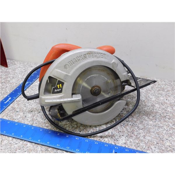 Black & Decker CS1000 7 1/4" Circular Saw Used