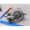 Image 1 : Black & Decker CS1000 7 1/4" Circular Saw Used