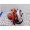 Image 2 : Black & Decker CS1000 7 1/4" Circular Saw Used