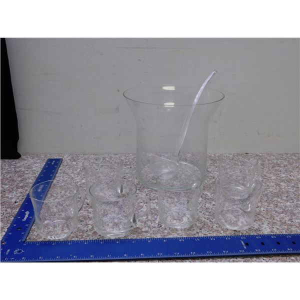 Vintage MCM Punch Serving Set Glass Bowl and 6 Cups and Ladle
