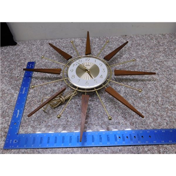 Vintage Mid Century Solar Sunburst Starburst Electric Teak Brass Clock WORKS 22"