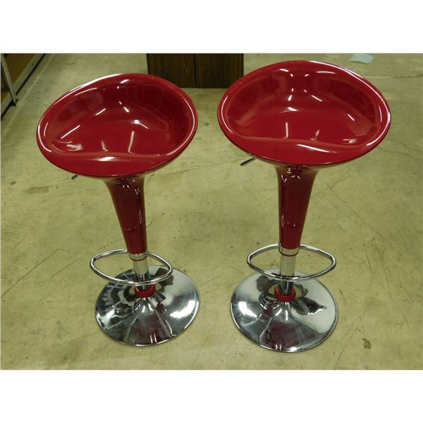 Pair of Stylish Modern Red & Chrome High Stool Bar Chairs Glossy Plastic 30" Height