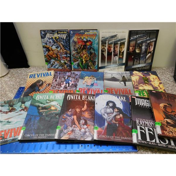 Lot of 15 Graphic Novels Paperback Library Books Well Read  DC Marvel Image