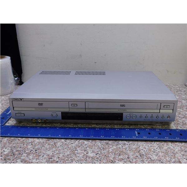 Sony SLV-D370P DVD Player VCR Combination Works