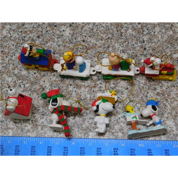 Holiday Christmas Ornaments Lot of 11 Peanuts Charlie Brown