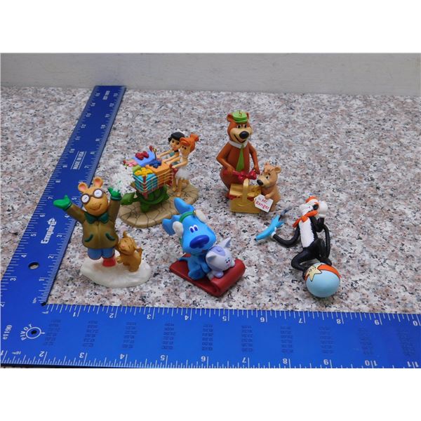 Holiday Christmas Ornaments Lot of 5 Dr Seuss Hallmark Yogi Flinstones Arthur