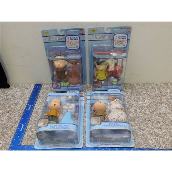 Lot of 4 A Charlie Brown Christmas Peanuts Memory Lane Collectible Figurines