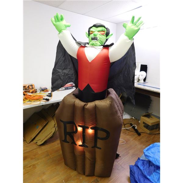 Large Inflatable Lawn Ornament Halloween Dracula in a Tombstone Motion Lights 6ft