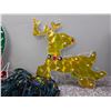 Image 4 : Lot of Christmas LED String Lights 29ft Indoor Outdoor and Wreath / Reindeer Signs