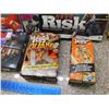 Image 3 : Lot of 5 Classic Board Games Jenga Monopoly Risk Clue