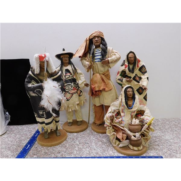 Lot of 5 Native Figurines