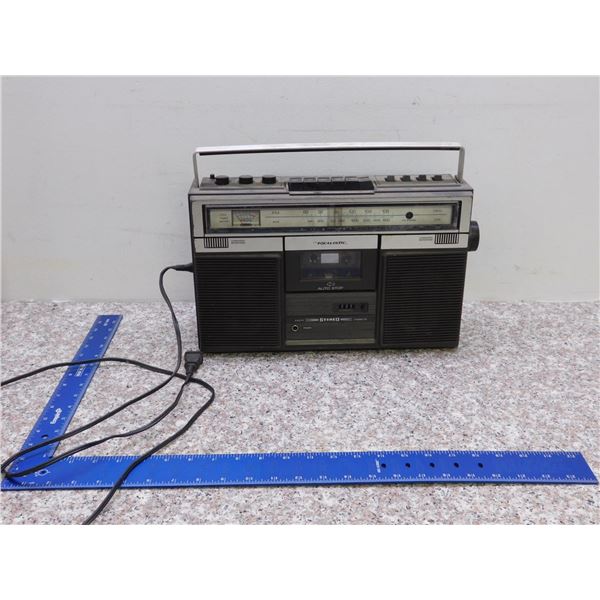 Portable Realistic Radio/Cassette Player Model 14-805