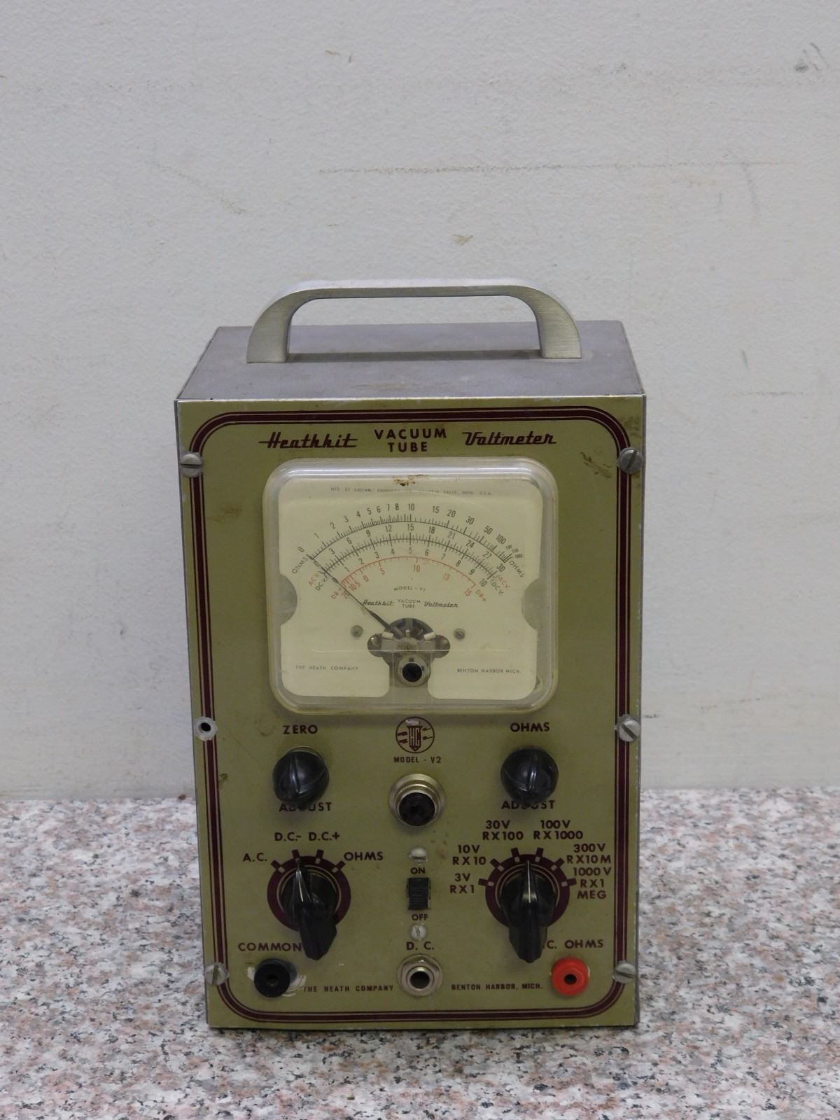 Heathkit Vacuum Tube Volt Meter VTVM model V2