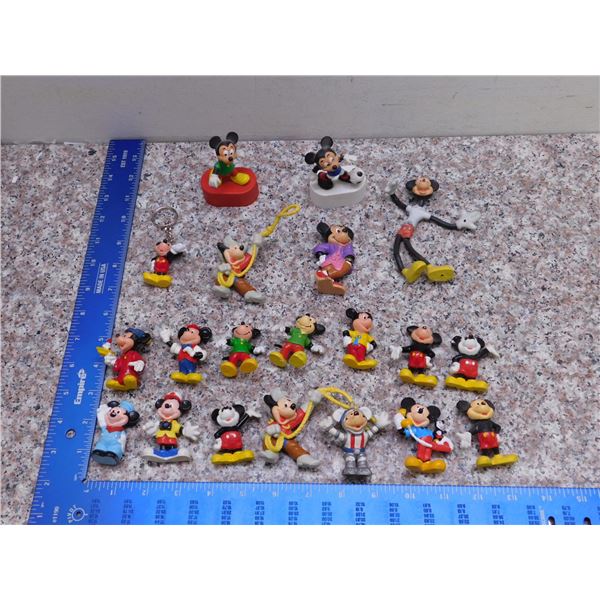 Lot of 20 Small Mickey Mouse PVC Minifigs Mickey Mouse Disney Vintage