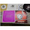 Image 5 : Lot of 24 Promo 45s Records Mostly 80s