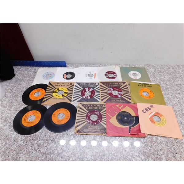 Lot of 15 Johnny Cash Records 45s