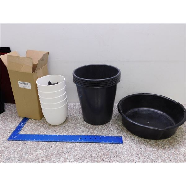 Lot of Plastic Plant Pots White Black 6" 10" Diameters
