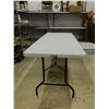 Image 3 : 6ft Banquet Table Folding Plastic