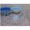 Image 3 : Lot of 5 Pyrex Mixing Bowls Clear Glass and Blue Glass Stackable