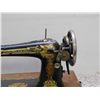 Image 3 : Antique Singer G4383780 Sewing Machine FOR PARTS RESTORATION