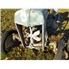 Image 4 : Ford 8N Tractor FOR PARTS REPAIR Approx 1948
