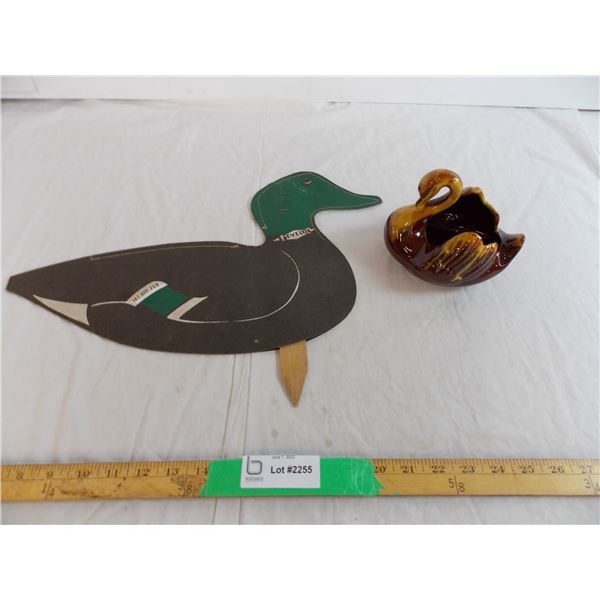 paper duck sign and duck dish