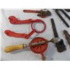 Image 3 : Vintage tools and hand spin drill