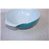 Image 3 : Pyrex Bowl (chips on edge)