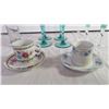 Image 2 : mini mugs, glass stemware