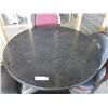 Image 2 : table with 4 chairs - 3ft round