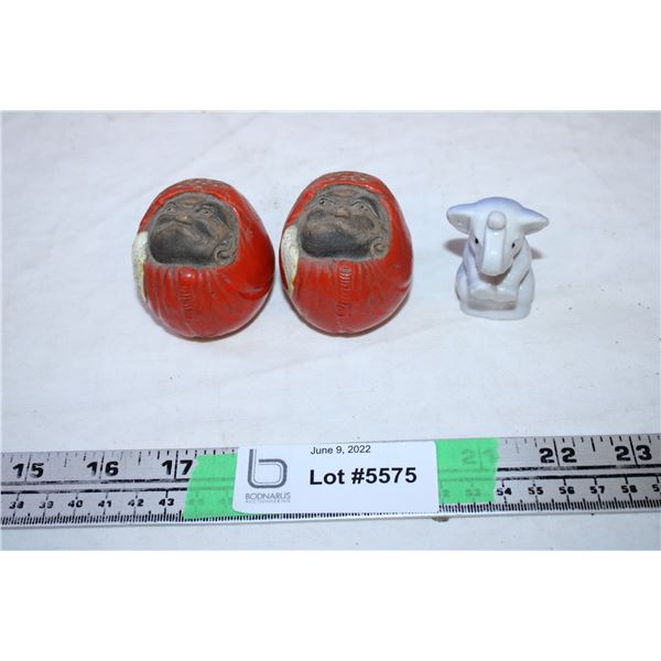 Vintage salt & pepper shakers,glass item