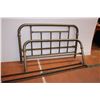Image 5 : *Vintage metal bed frame 24X53