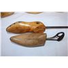 Image 4 : Vintage Shoe stretchers