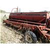 Image 10 : International Seeder (2) 14ft box drill carrier, drive is seized, no fertilizer, SN: 0390227C009584